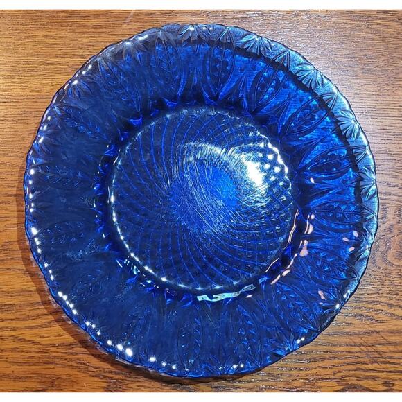 Avon Royal Sapphire Cobalt Blue SALAD Glass Plates Leaf Arcoroc France Set of 4 - Picture 5 of 15